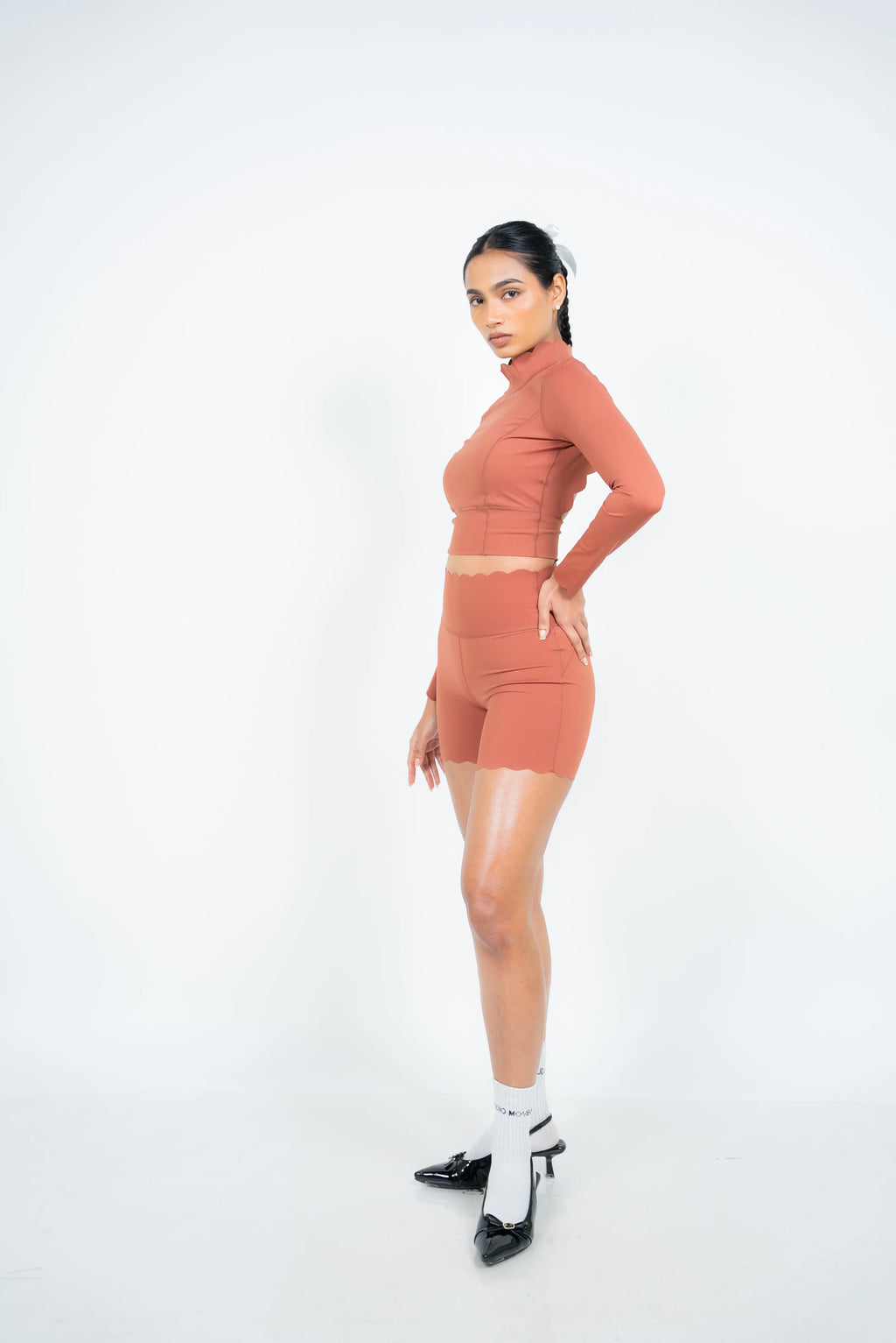side profile of soi sculpt short premium activewear
